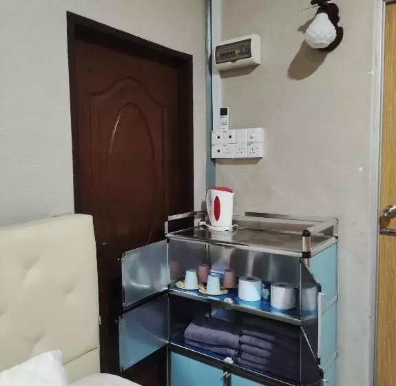 اتاق خانوادگی با چشم‌انداز جانبی دریا, Horizon Inn