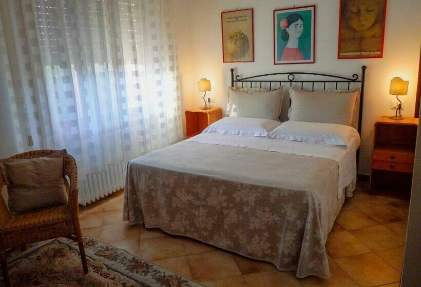 标准间, La Mimosa