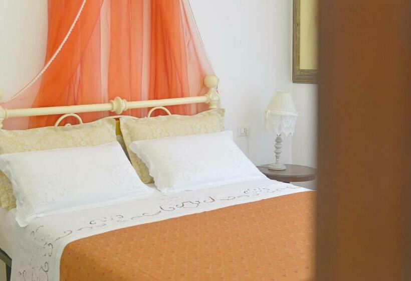 标准间, La Mimosa