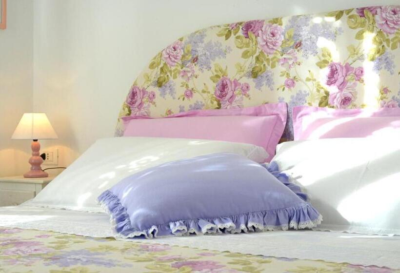 带1个卧室的带阳台的公寓, La Mimosa