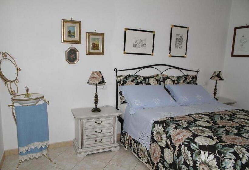 标准间, La Mimosa