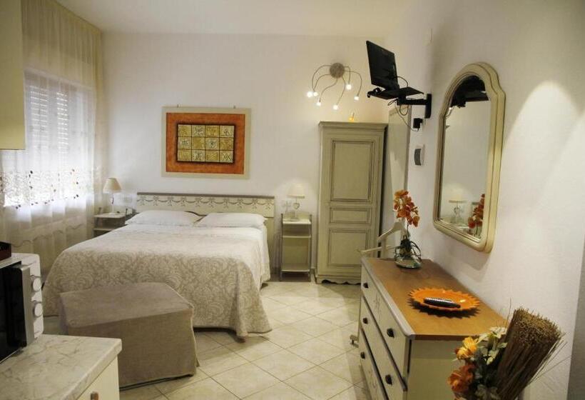 标准工作室, La Mimosa