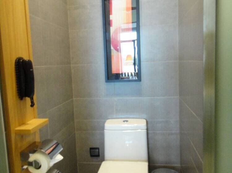 اتاق لوکس, Midori Clark Hotel And Casino