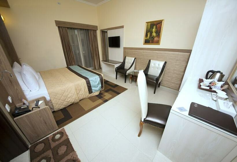 豪华房间, Naif Fort