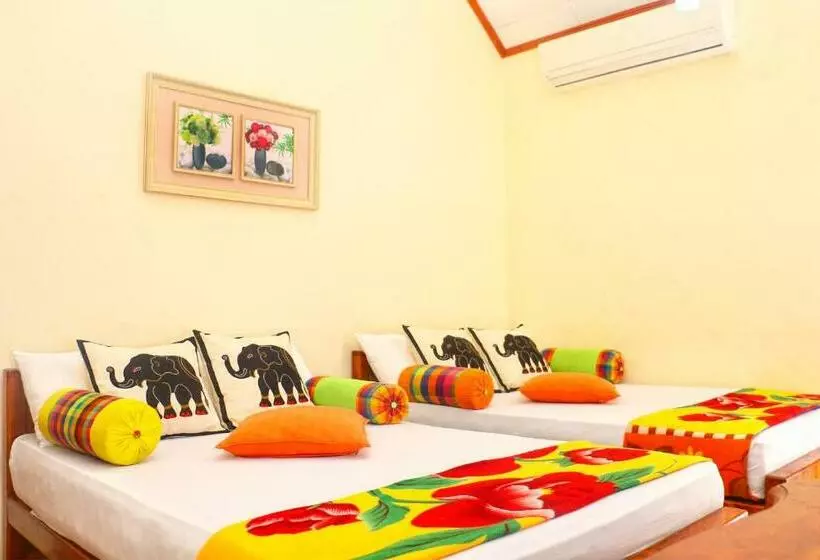 デラックスルーム, Nature Resort Yala Safari Village