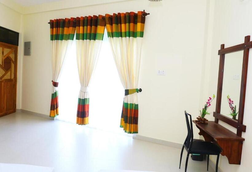 Семейный Номер Deluxe, Nature Resort   Yala Safari Village