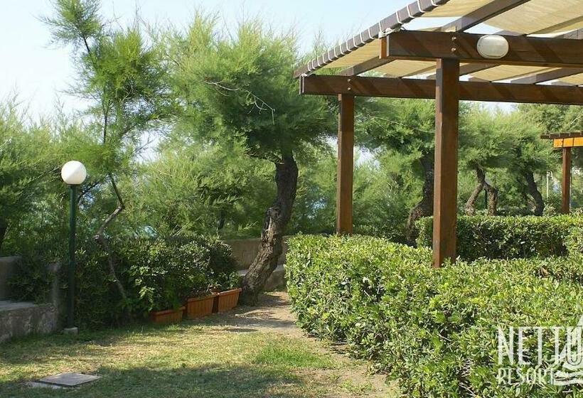 Апартаменты 2 Спальни Вид на Море, Nettuno Resort