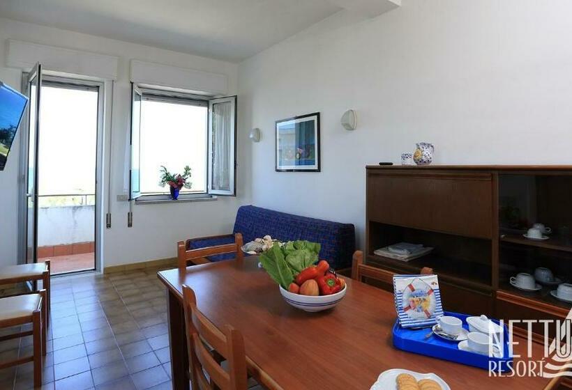 Апартаменты 2 Спальни Вид на Море, Nettuno Resort