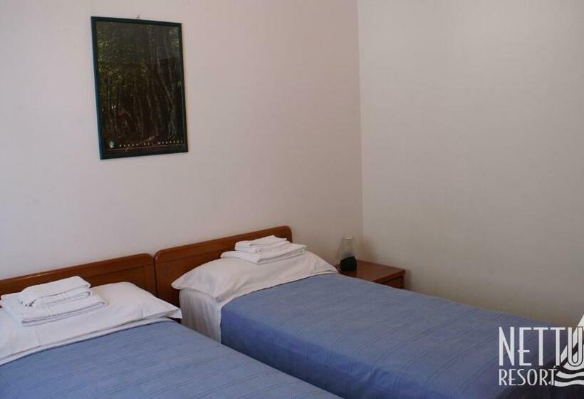 Апартаменты 2 Спальни Вид на Море, Nettuno Resort