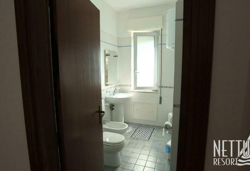 Апартаменты 2 Спальни Вид на Море, Nettuno Resort