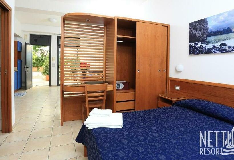 Студио Стандарт Вид на Сад, Nettuno Resort