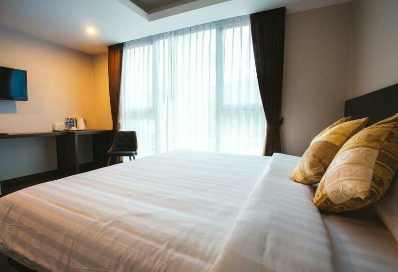 디럭스 룸, Tetris