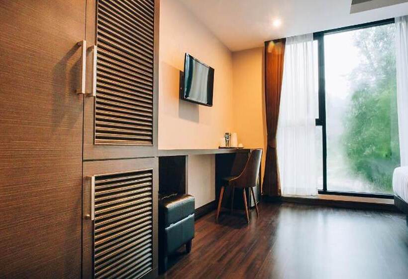 디럭스 룸, Tetris