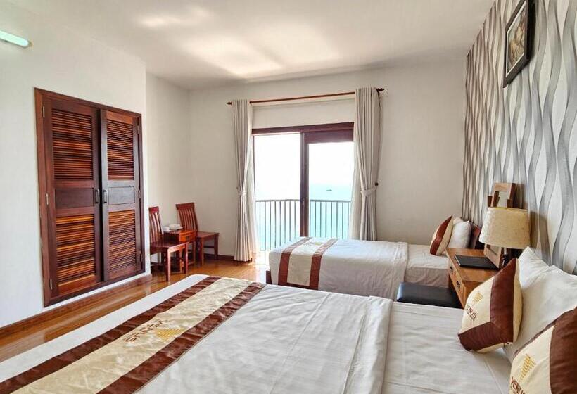 اتاق لوکس با بالکن و چشمانداز دریا, Venus Phu Quoc