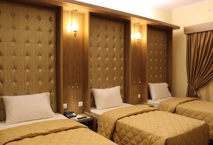 家庭四人房间, Naif Fort