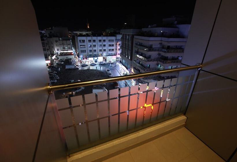 家庭间, Naif Fort