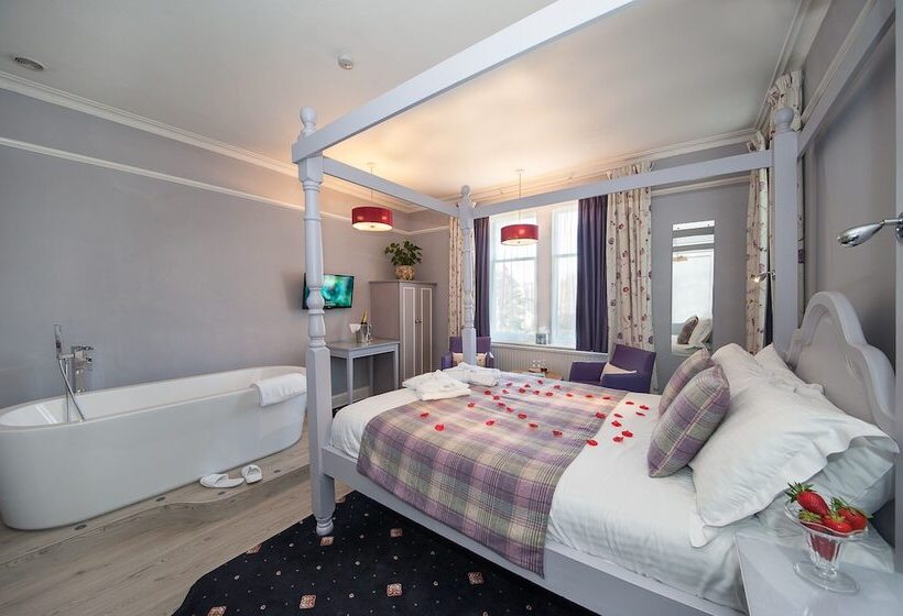 デラックスルーム, The Coppice Including Off Site Health Club