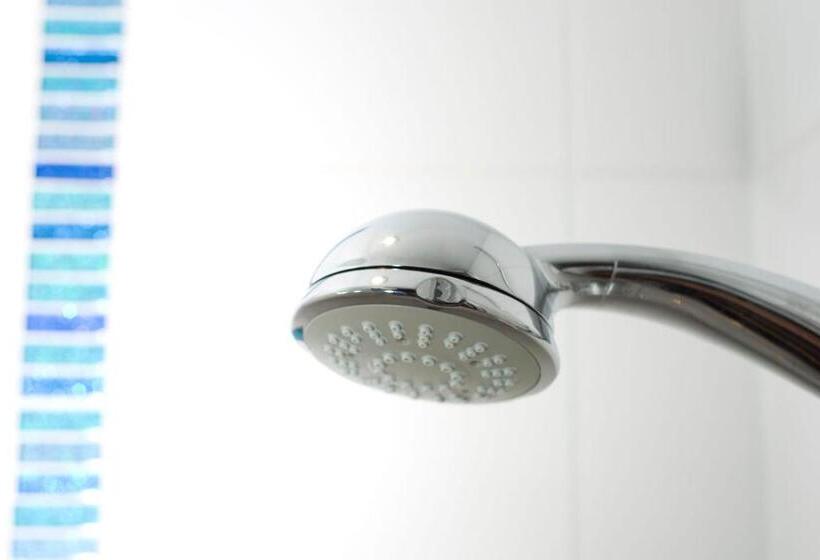 スーペリアシングルルーム, The Coppice Including Off Site Health Club