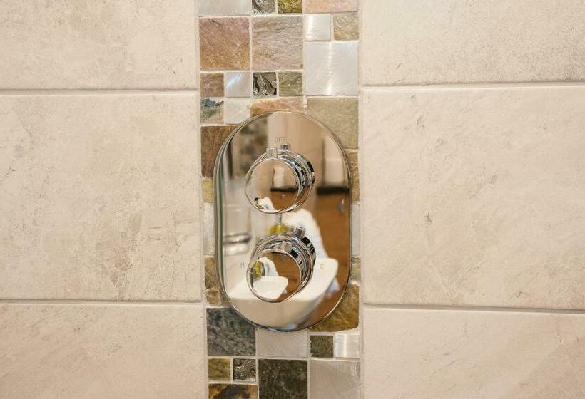 スーペリアールーム, The Coppice Including Off Site Health Club