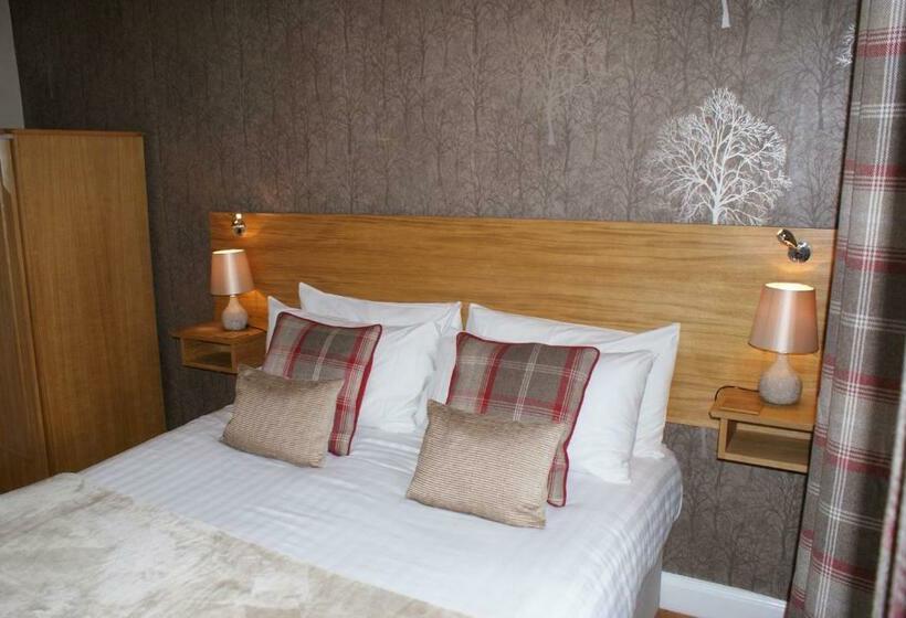 キングサイズベッドのデラックスルーム, The Coppice Including Off Site Health Club