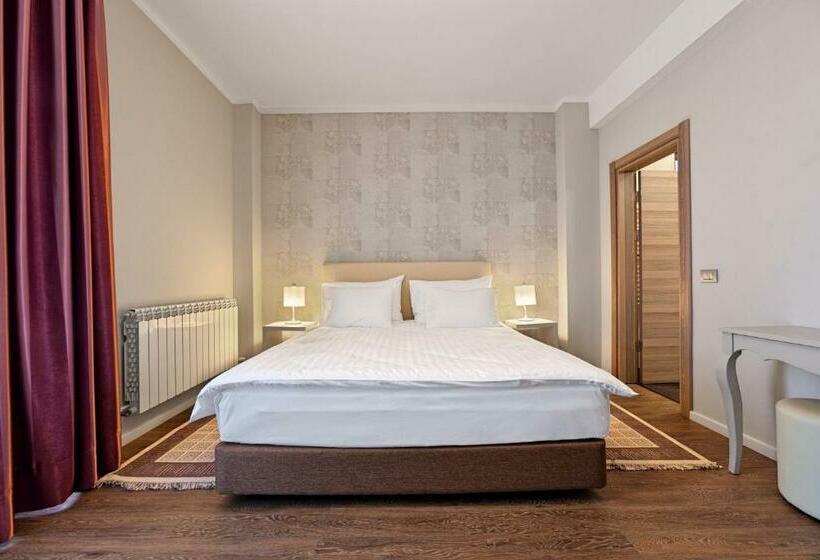 Апартаменты 1 Спальня, Tomis Garden Apartments Mamaia