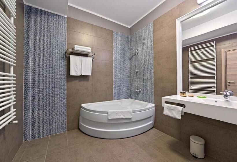 Апартаменты 1 Спальня с Видом, Tomis Garden Apartments Mamaia