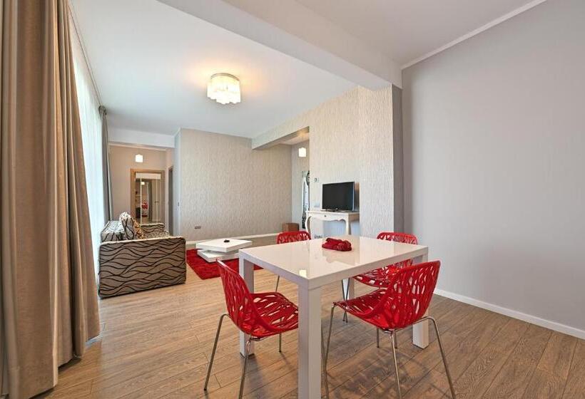 Апартаменты 1 Спальня с Видом, Tomis Garden Apartments Mamaia