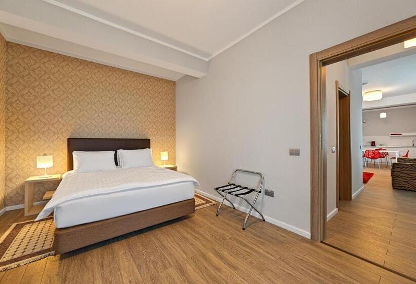 Апартаменты 1 Спальня с Видом, Tomis Garden Apartments Mamaia