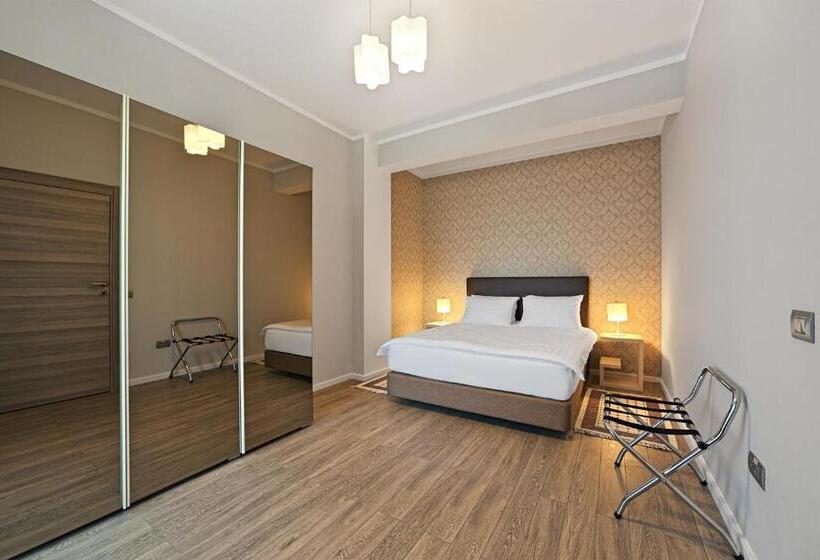 Апартаменты 1 Спальня с Видом, Tomis Garden Apartments Mamaia