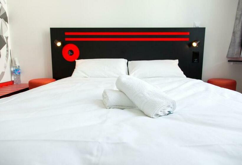 スタンダードルーム, St Christopher S Budget Hotel Paris   Gare Du Nord