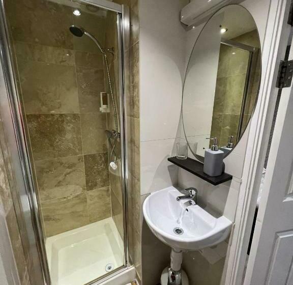 스탠다드 싱글 룸, Astral Lodge