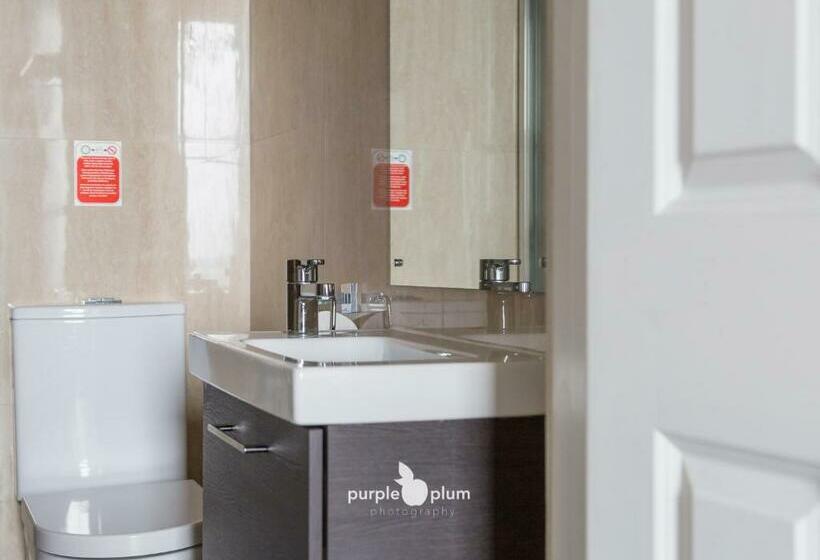 디럭스 룸, Astral Lodge