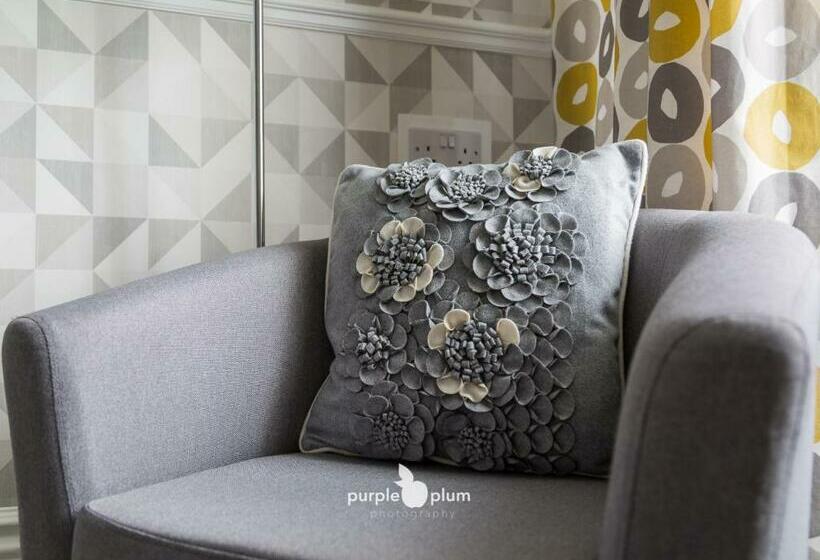 디럭스 룸, Astral Lodge