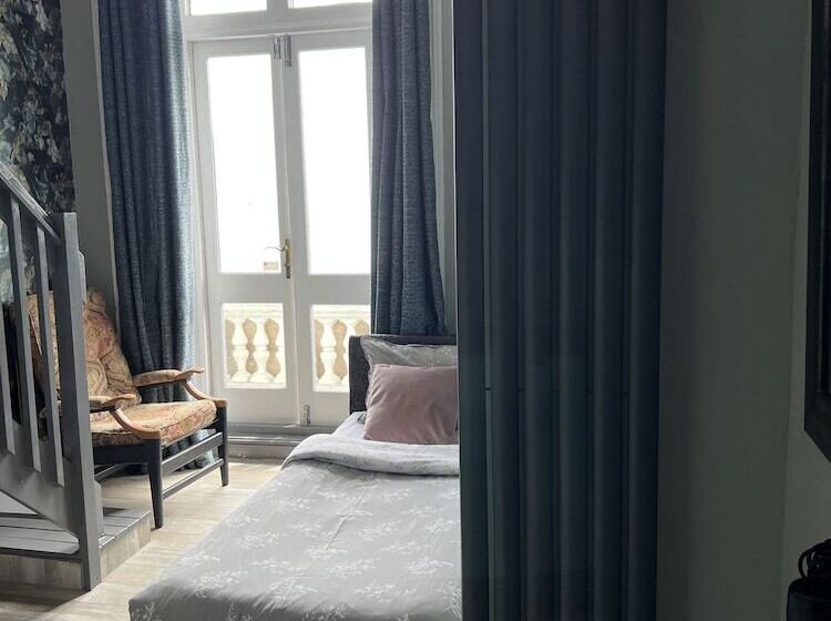 바다 전망 디럭스 3인룸, Astral Lodge