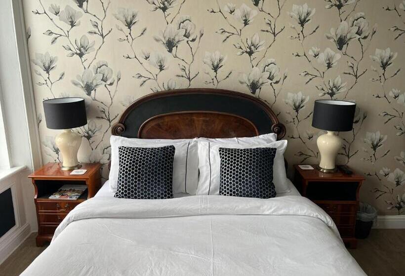 수피리어 룸, Astral Lodge