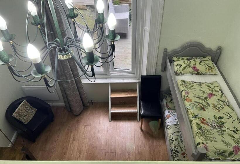 클래식 4인 룸, Astral Lodge