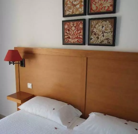Economy-huone, Lilium Maris