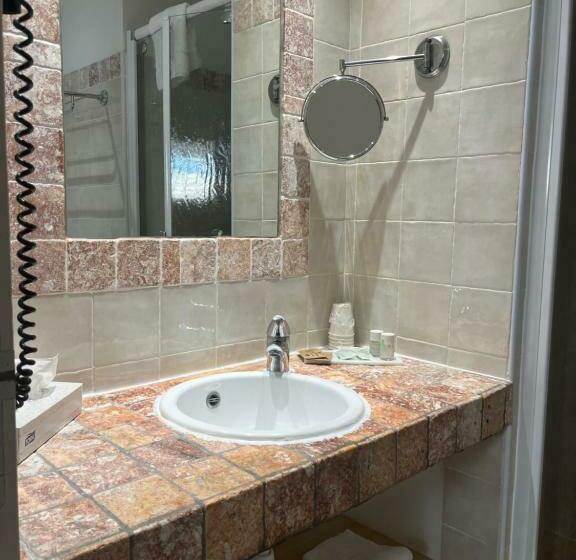 חדר אקונומי, Lilium Maris