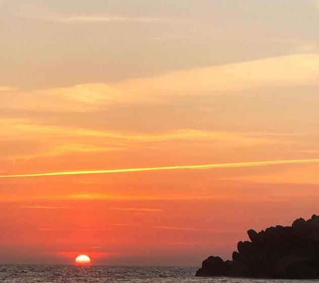 חדר קומפורט עם נוף לים, Lilium Maris