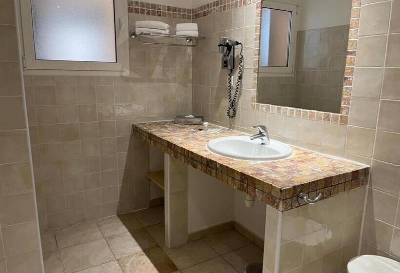 סוויטה משפחתית, Lilium Maris