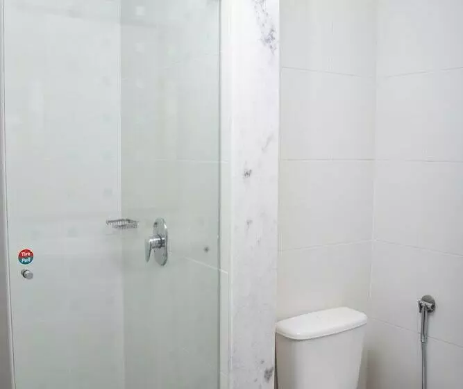 ファミリールーム, Ibis Asuncion