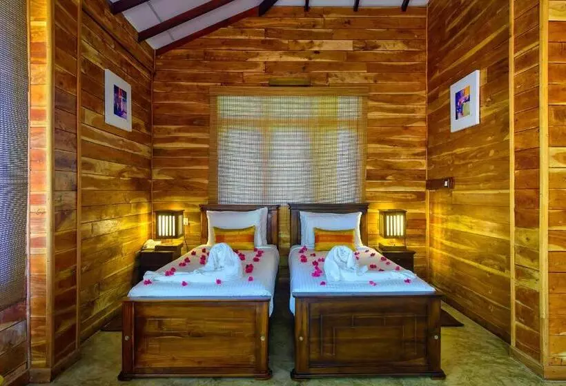 کلبه ییلاقی سوپریور یک خوابه, Karunakarala Ayurveda Resort