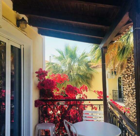 اتاق استاندارد, Lofos Strani