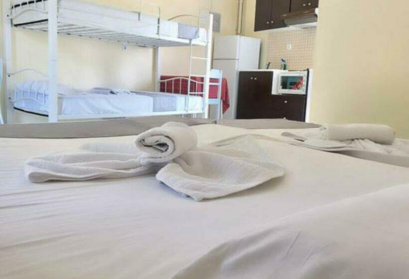 استودیوی استاندارد, Lofos Strani