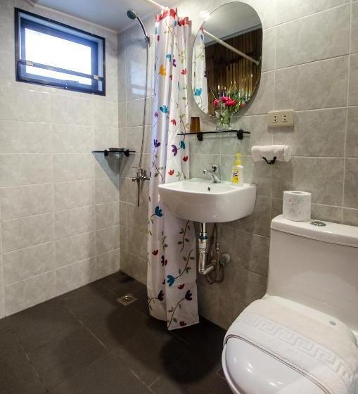 Chata, Nirvana Beach Resort