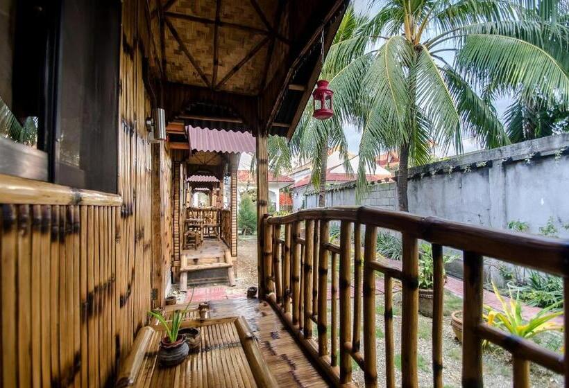 Chata, Nirvana Beach Resort