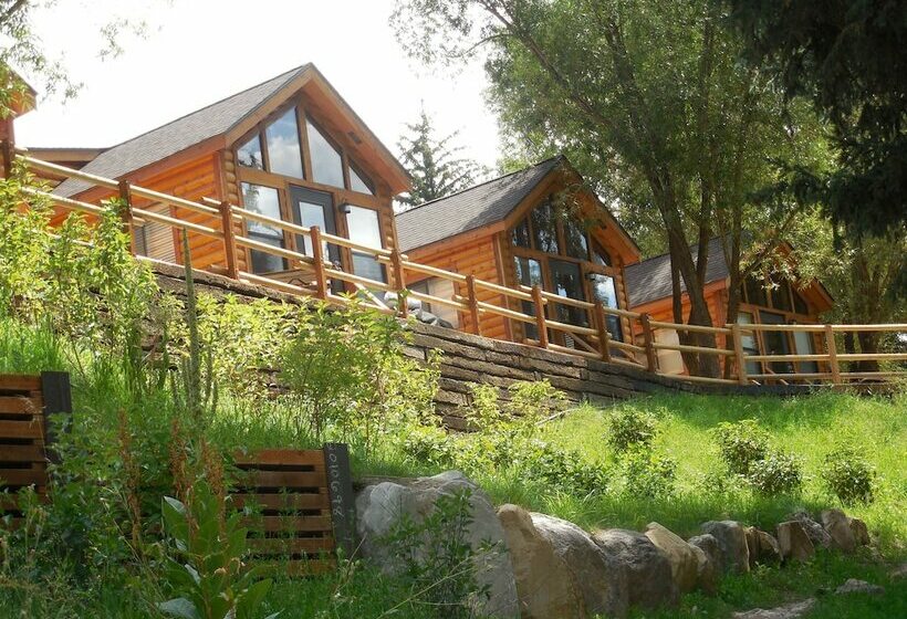 إستوديو ديلوكس, Snake River Cabin Village