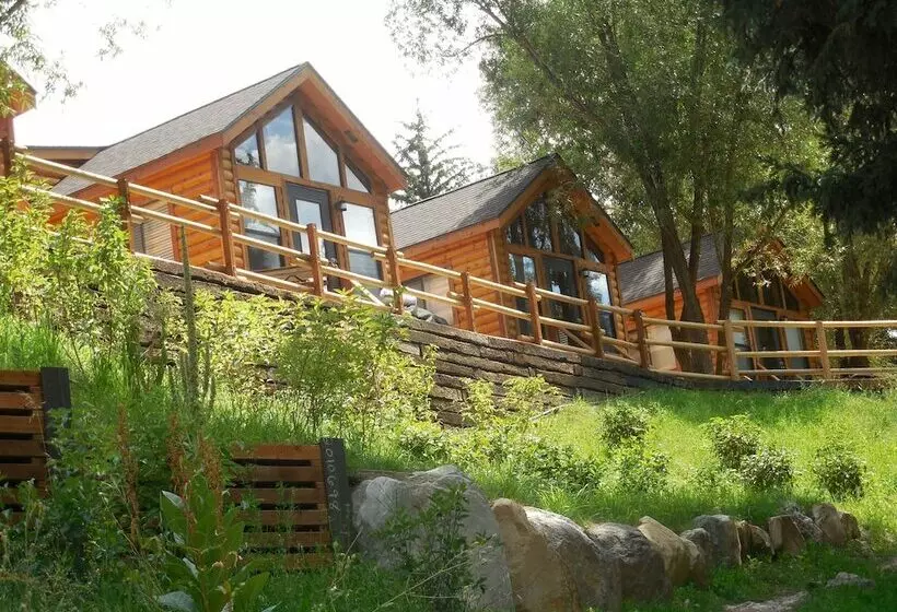 デラックススタジオ, Snake River Cabin Village