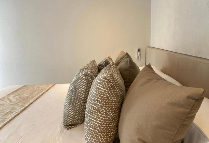 デラックスルーム, Techos Azules