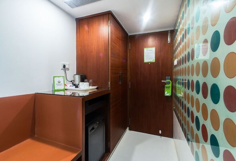 Quarto Deluxe, Treebo Cherry Tree